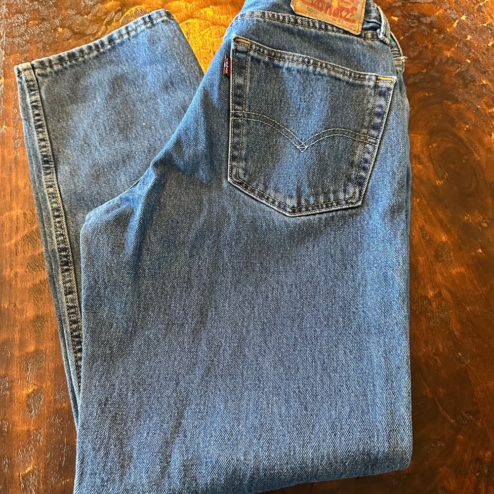 Men’s 550 Levi’s 31 x 30 in excellent condition.